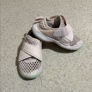 Nike Kids Light Pink shoes